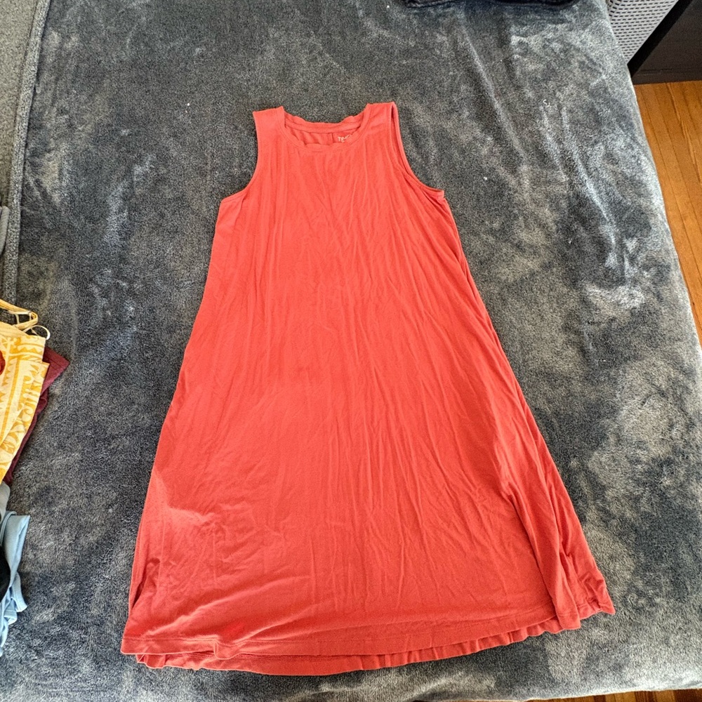 Time and Tru Vibrant Red Top